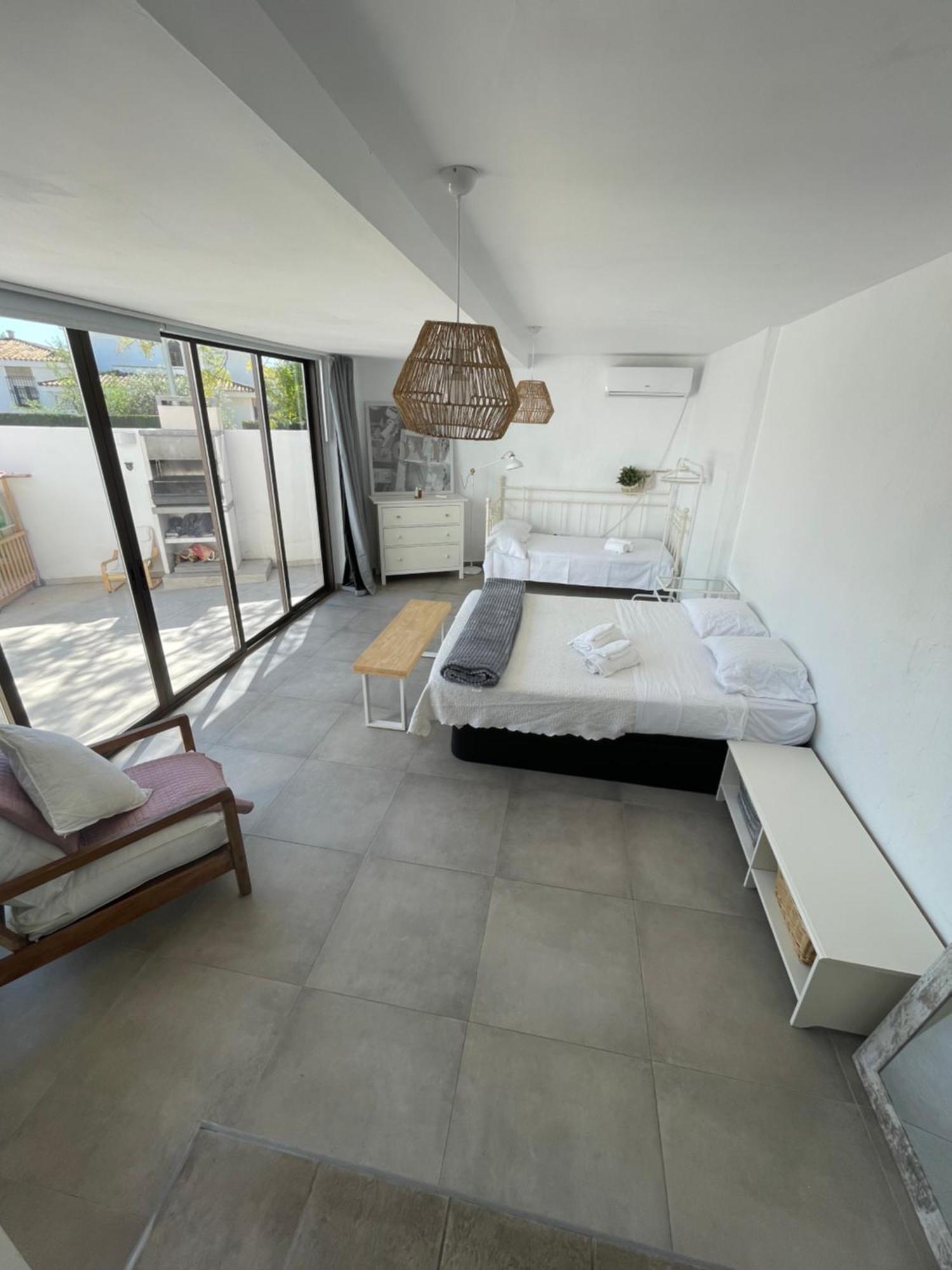 Mediterranean House - Habitaciones Privadas En Casa Compartida Майрена-дель-Альхарафе Экстерьер фото