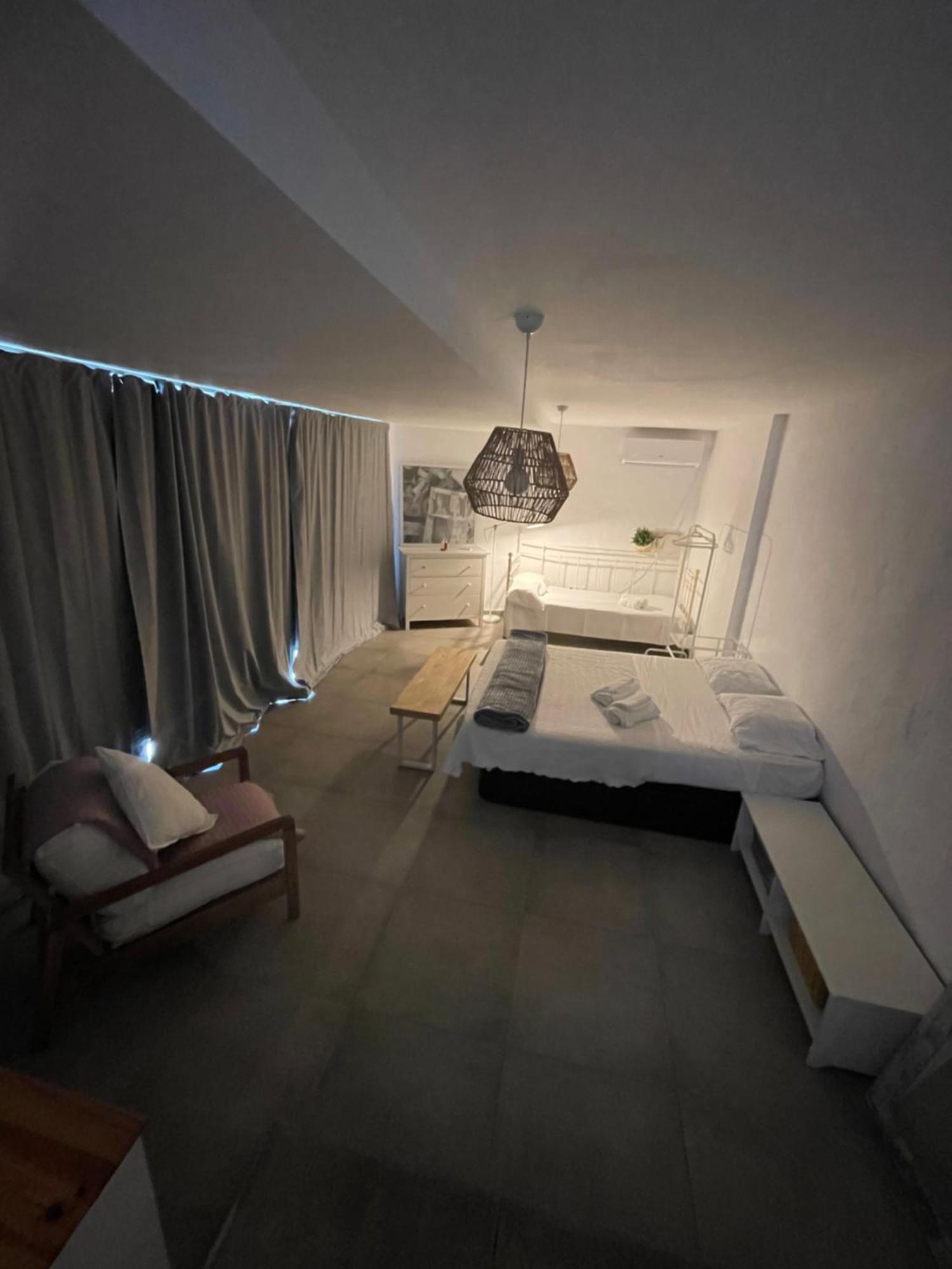 Mediterranean House - Habitaciones Privadas En Casa Compartida Майрена-дель-Альхарафе Экстерьер фото