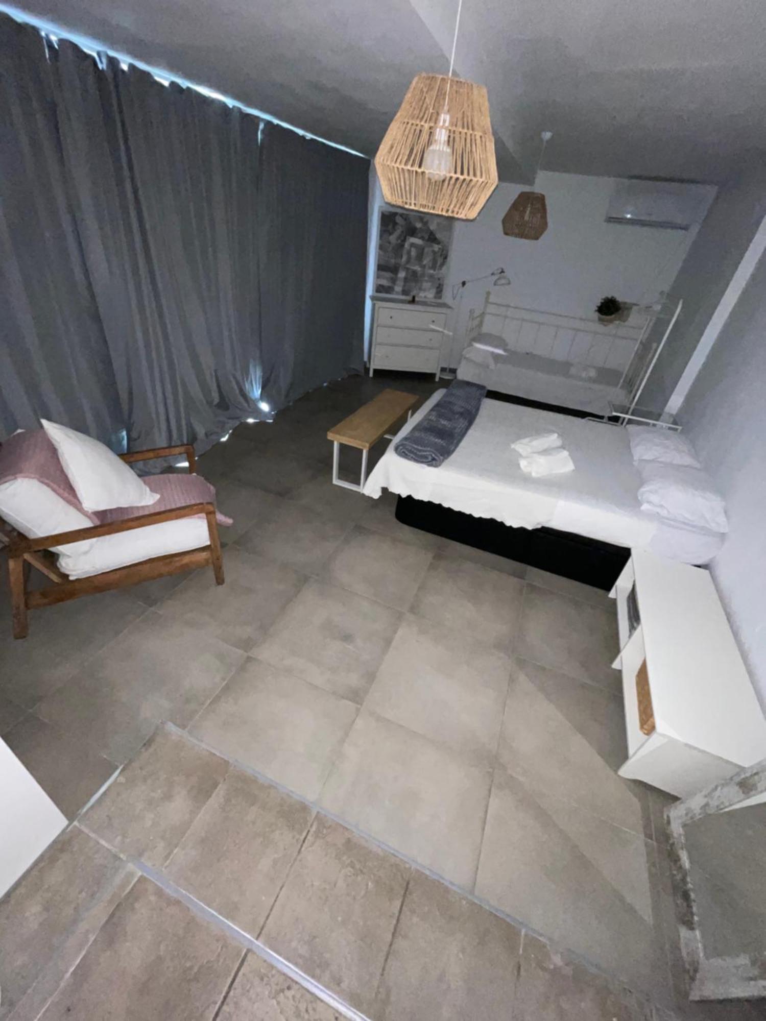 Mediterranean House - Habitaciones Privadas En Casa Compartida Майрена-дель-Альхарафе Экстерьер фото